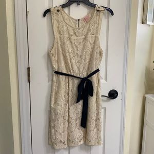 Ivory lace dress with pockets